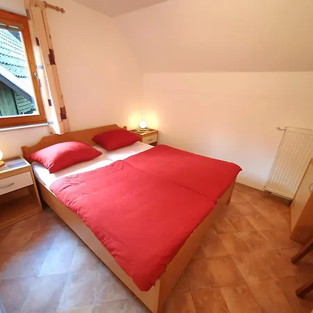 Star Apartment *